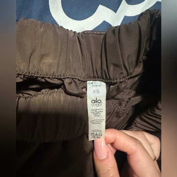 Alo yoga cargo - Picture 2 of 3